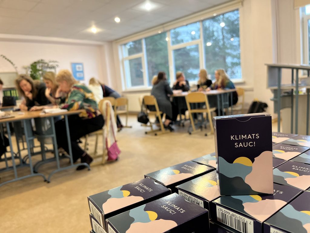 Lärarutbildning klimatundervisning med korspelet Klimatkoll