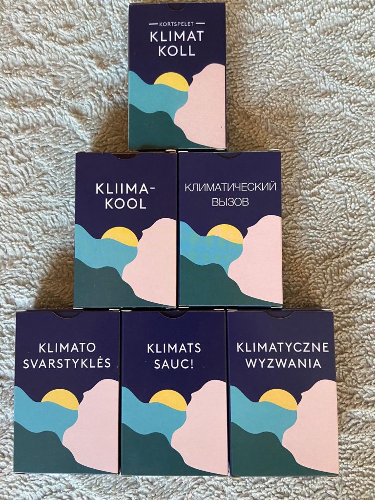 Olika versioner av kortspelet Klimatkoll